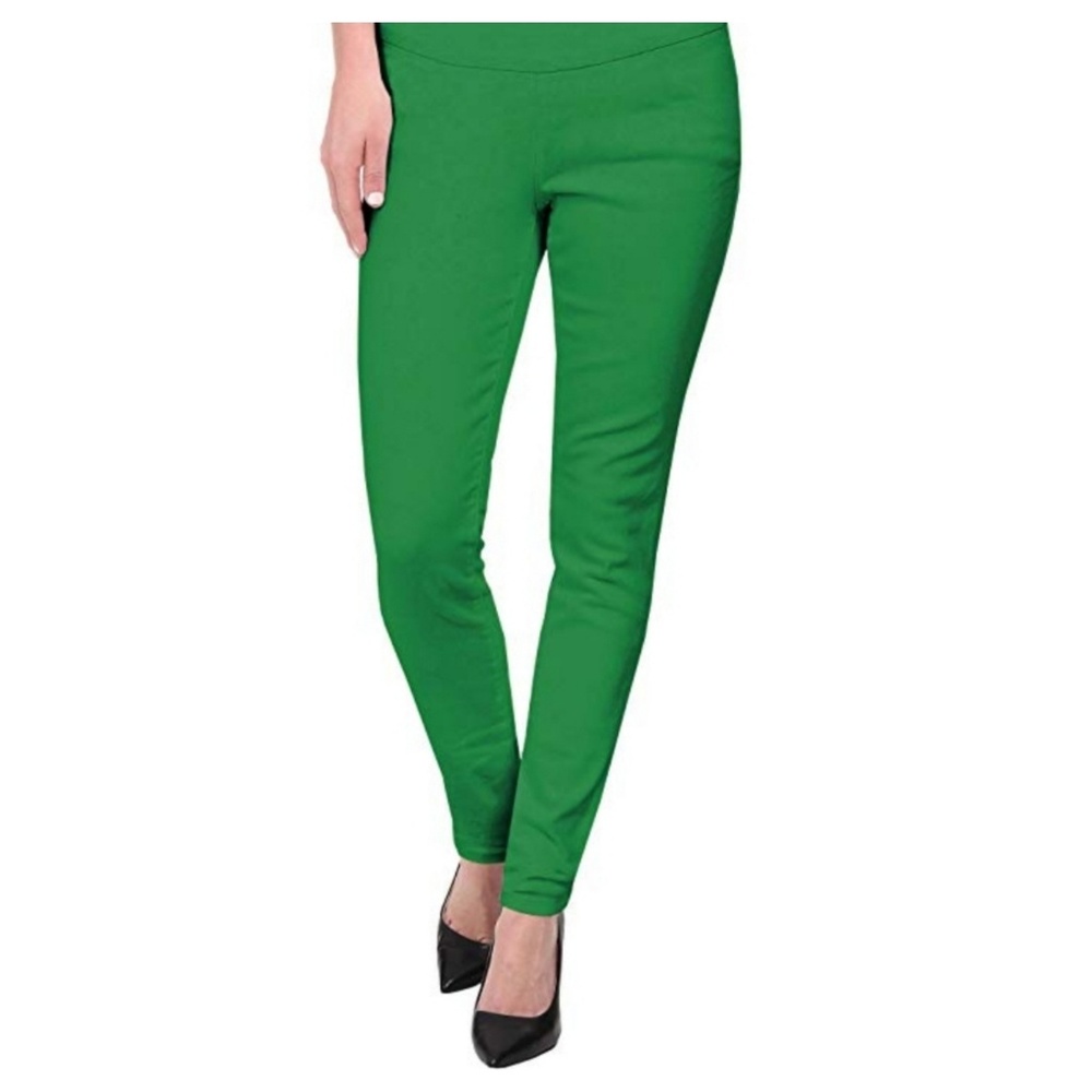 Never Worn: Green slim fit slacks